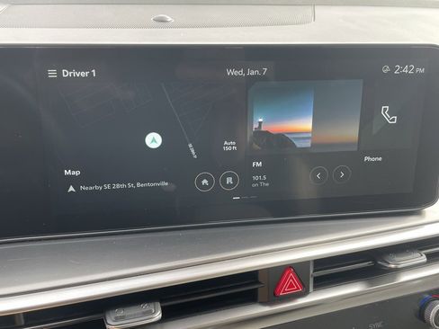 New 2025 Kia Sorento S w/ Panoramic Sunroof Package image 14