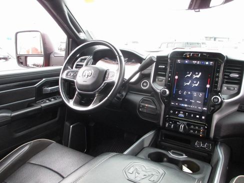 Used 2024 RAM 3500 Laramie w/ Night Edition image 26