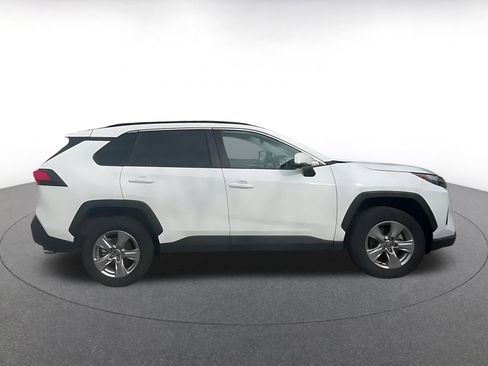 Used 2025 Toyota RAV4 XLE image 16