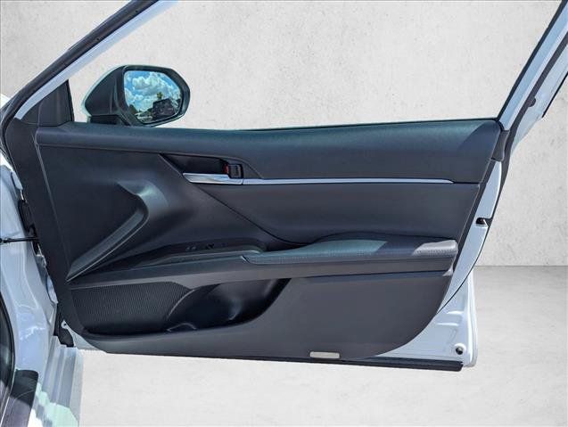 Used 2023 Toyota Camry XLE FWD image 26