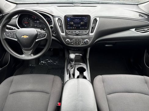 Used 2023 Chevrolet Malibu LT FWD image 21