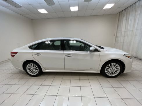 Used 2014 Toyota Avalon Limited image 27