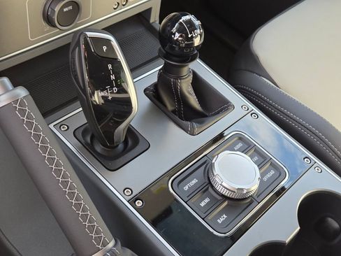 Used 2025 INEOS Grenadier Fieldmaster Edition image 23