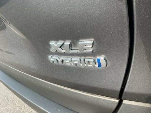 Certified 2024 Toyota RAV4 XLE AWD/4WD image 30