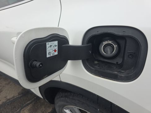 Used 2022 Ford Escape Titanium w/ Titanium Elite Package image 14