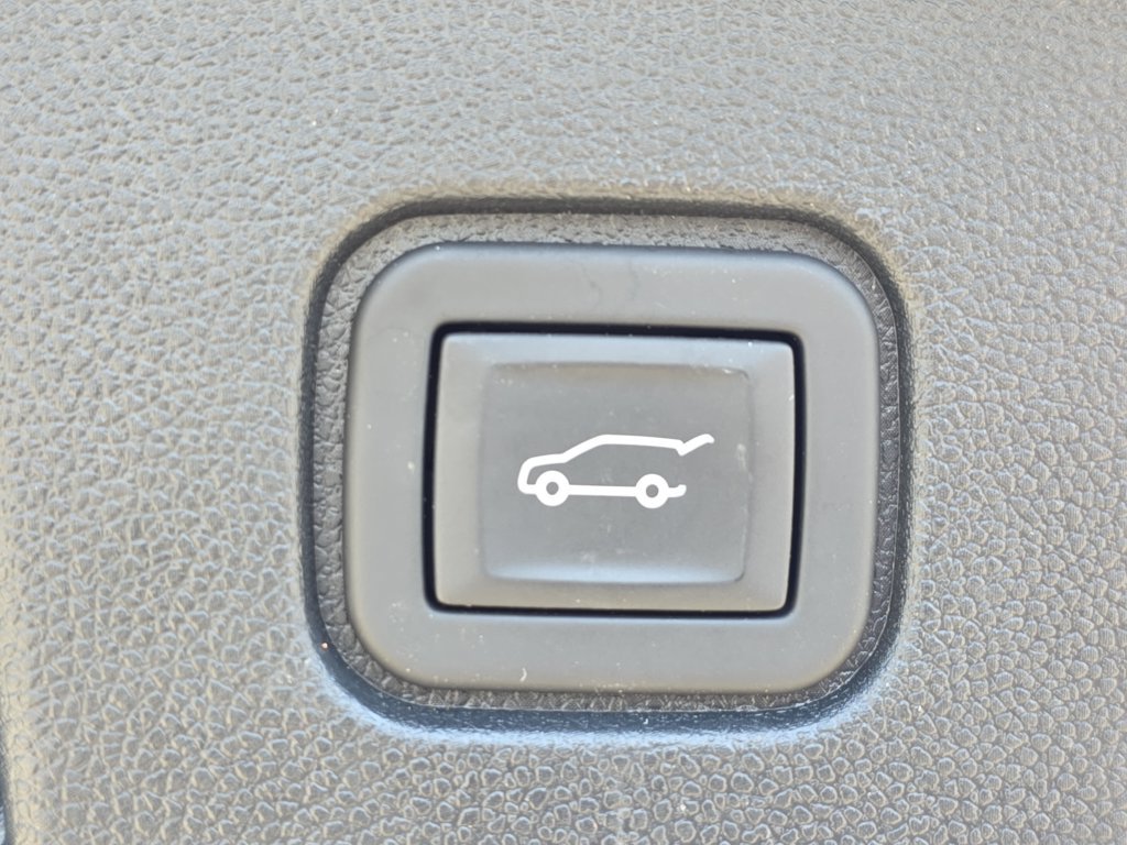 Used 2024 Chevrolet Blazer EV LT AWD/4WD image 34