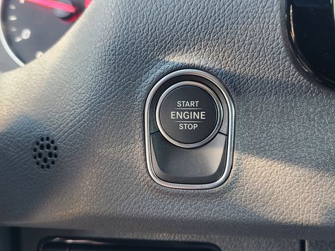 Used 2025 Mercedes-Benz Sprinter 2500 image 16