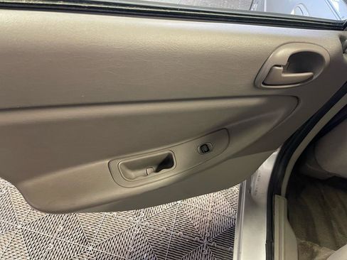Used 2004 Dodge Stratus SE FWD image 21