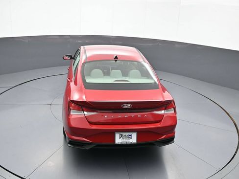 Certified 2021 Hyundai Elantra SEL FWD image 38
