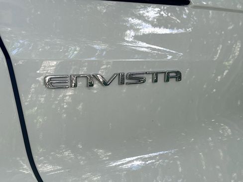 Used 2024 Buick Envista Sport Touring w/ Convenience I Package image 5