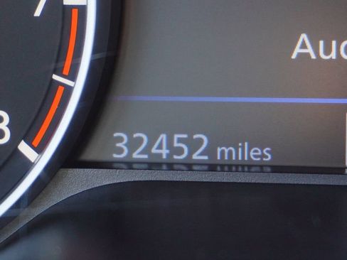 Used 2023 Nissan Altima 2.5 SV image 14