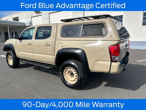 Used 2016 Toyota Tacoma TRD Off-Road w/ Premium & Technology Package AWD/4WD image 5