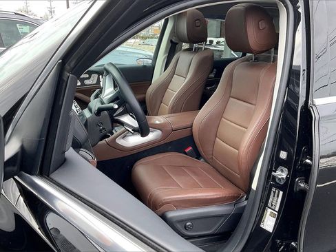 Certified 2024 Mercedes-Benz GLS 450 4MATIC image 5