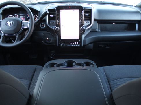 Used 2025 RAM 2500 Big Horn image 13