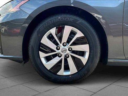 New 2025 Nissan Altima 2.5 S image 12