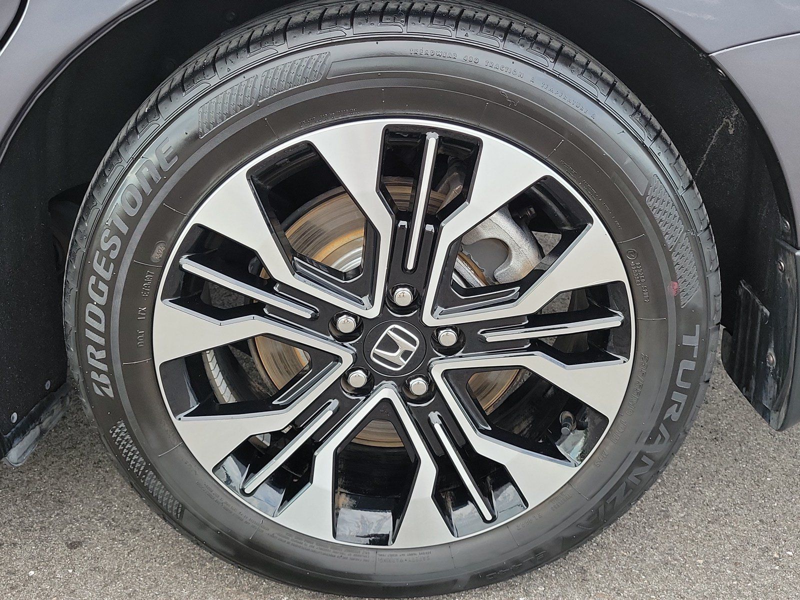 Used 2025 Honda Odyssey Elite image 12