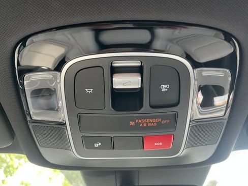 New 2025 Hyundai Tucson Limited image 38