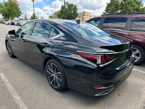 Used 2023 Lexus ES 350 w/ Premium Package FWD image 2