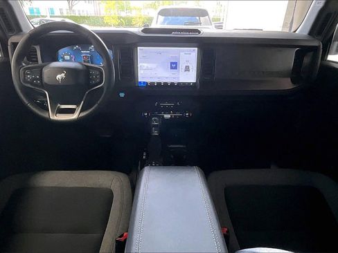 Used 2025 Ford Bronco Big Bend image 6