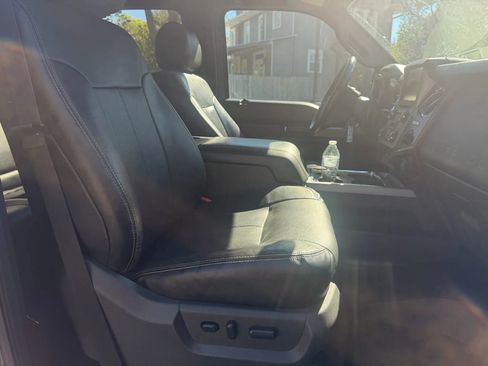 Used 2015 Ford F350 Lariat w/ Lariat Interior Package image 13