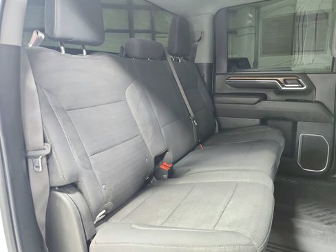 Used 2024 Chevrolet Silverado 2500 LT AWD/4WD image 44