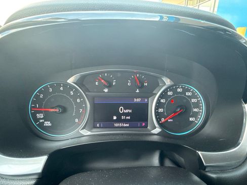 Used 2021 Chevrolet Traverse LT AWD/4WD image 32