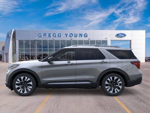 Used 2026 Ford Explorer Platinum w/ LUX Leather Package AWD/4WD image 3