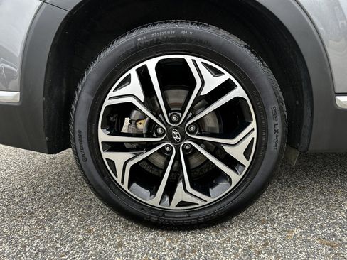 Used 2019 Hyundai Santa Fe FWD image 17