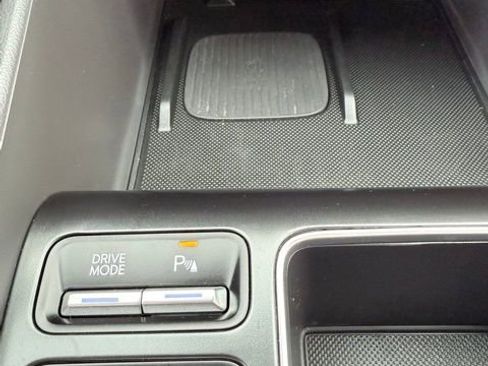 Used 2024 Hyundai Sonata Limited image 23