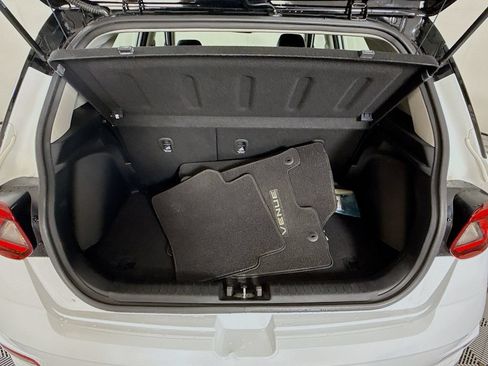 Used 2022 Hyundai Venue Limited FWD image 25