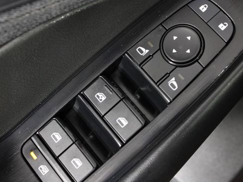 Certified 2023 Nissan Rogue S image 22