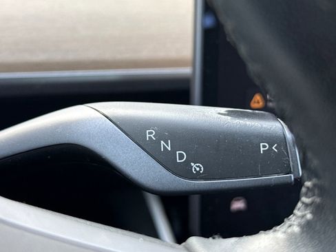 Used 2020 Tesla Model 3 Standard Range image 17