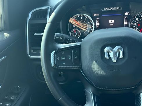 Used 2022 RAM 1500 Big Horn w/ Night Edition AWD/4WD image 13