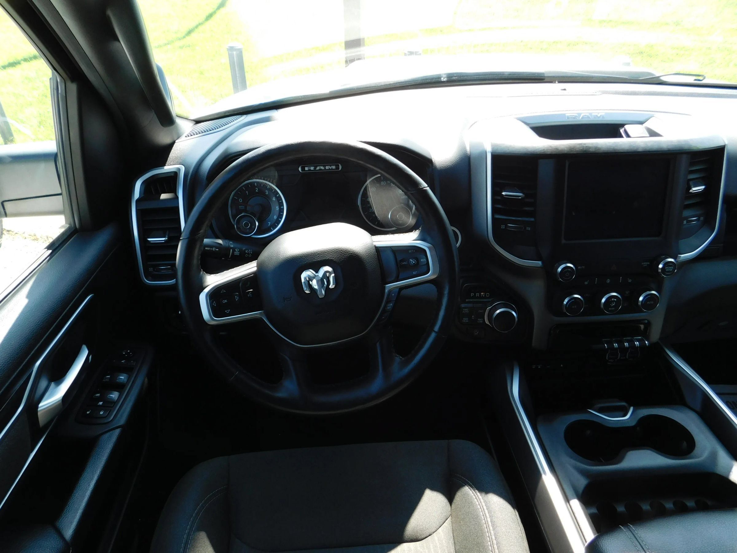 Used 2019 RAM 1500 Big Horn AWD/4WD image 14