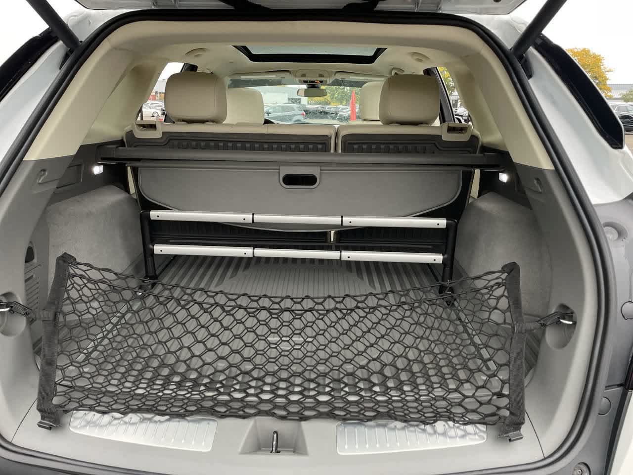 Certified 2025 Cadillac XT5 Premium Luxury AWD/4WD image 17