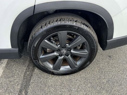 Used 2023 Honda Pilot Sport image 10