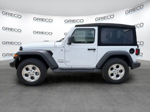 Used 2018 Jeep Wrangler Sport AWD/4WD image 4