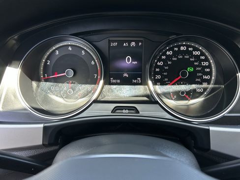 Used 2021 Volkswagen Atlas SE FWD image 28