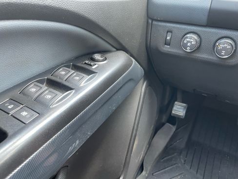 Used 2019 Chevrolet Colorado Z71 AWD/4WD image 15