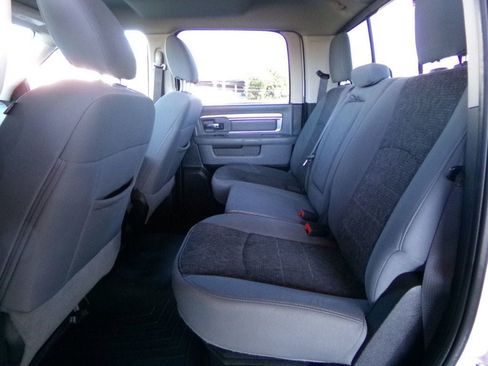 Used 2019 RAM 1500 Big Horn AWD/4WD image 11