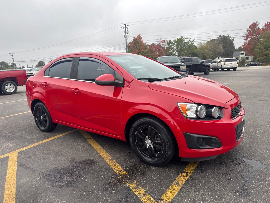 Used 2015 Chevrolet Sonic LT FWD image 4