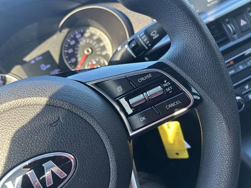 Used 2020 Kia Optima LX image 36