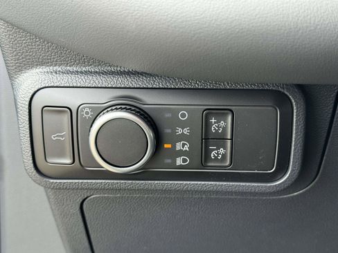 New 2026 Ford Explorer Active AWD/4WD image 17