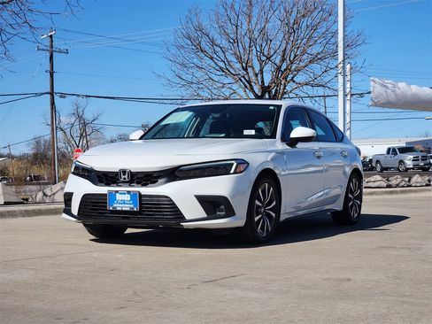 Certified 2024 Honda Civic EX-L image 3