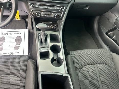 Used 2019 Kia Optima LX FWD image 15