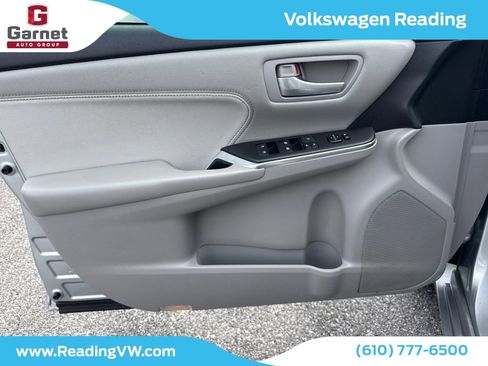 Used 2016 Toyota Camry XLE image 10