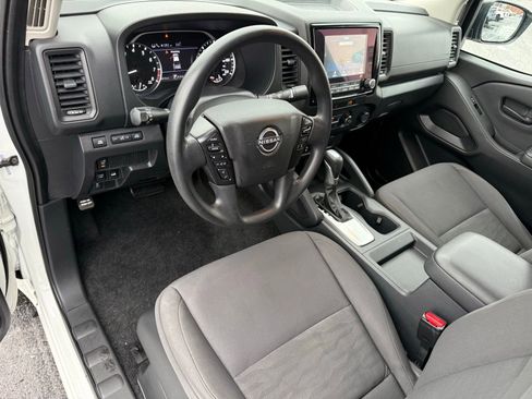 Used 2022 Nissan Frontier S w/ Technology Package image 11