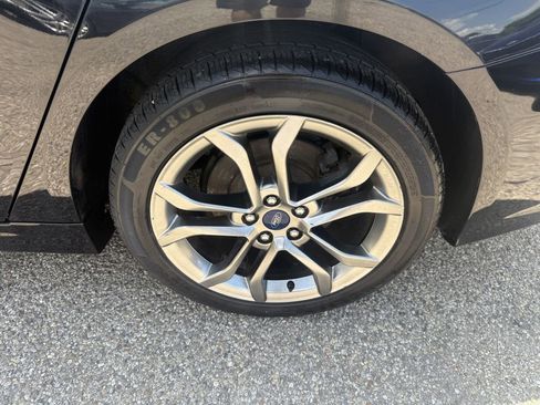 Used 2020 Ford Fusion SEL image 22