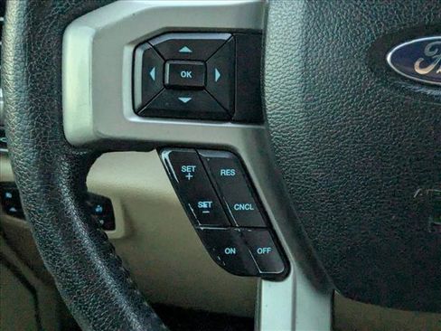 Used 2015 Ford F150 Lariat w/ Equipment Group 502A Luxury image 4