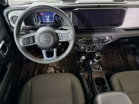 Used 2024 Jeep Wrangler Unlimited Sahara image 3